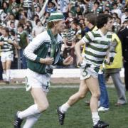 Mark Reid with Davie Moyes celebrating Celtic winning the title in 1981